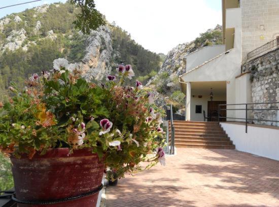 Hostal Rural de Cuadros Bedmar y Garciez Exterior foto