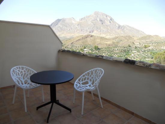 Hostal Rural de Cuadros Bedmar y Garciez Exterior foto